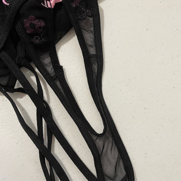 Frederick’s of Hollywood Floral Mesh Bodysuit Size Small Crotchless - Picture 6 of 8